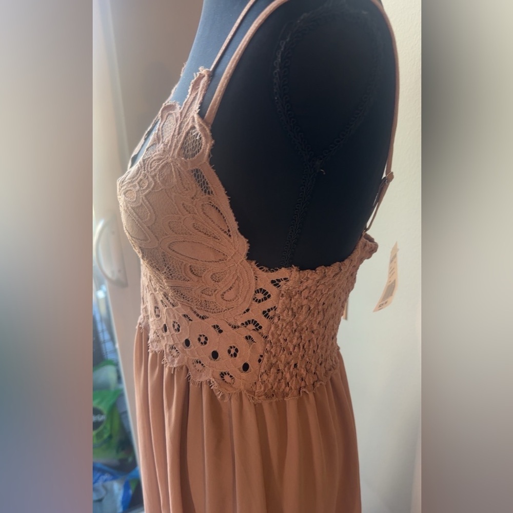 NWT Lace Trim Spaghetti Strap Ruffle Dress size Large - Picture 4 of 4